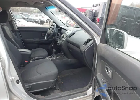 2011 Kia Soul + из США, поврежденный, VIN KNDJT2A26B7723630